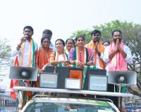 తొర్రూర్‌లో అంబరాన్నంటిన సంబరాలు